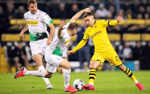 周六011德甲：科隆VS门兴格拉德巴赫 莱茵德比肉搏！保级队死磕抢分