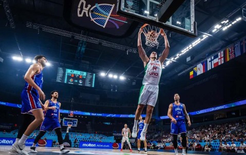 欧洲杯综述：约基奇23+10拿到连胜 马卡23分钟轰43分