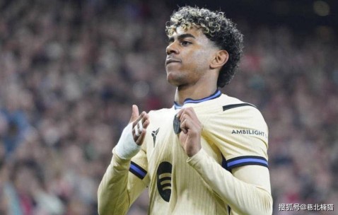 1-0、3-1！足坛一夜沸腾：巴萨艰难过关，曼城晋级，马竞绝杀