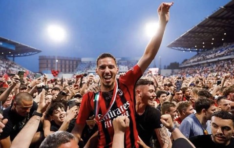 违约金再涨5千万！63岁狂人悲情谢幕，最后一站竟是绝唱？