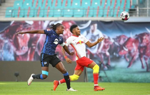 斯图加特迎来欧冠席位关键战，莱比锡红牛能否再度获胜？