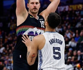 约基奇26+15+11穆雷23分 掘金送灰熊4连败