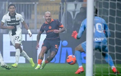 齐沃激活5000万飞翼，国米客场奏凯稳坐意甲榜首，冬窗补强目标锁定