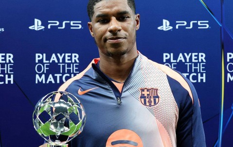 拉什福德双响荣膺欧冠最佳，头球破门展现精湛技艺！赛后讽曼联和阿莫林