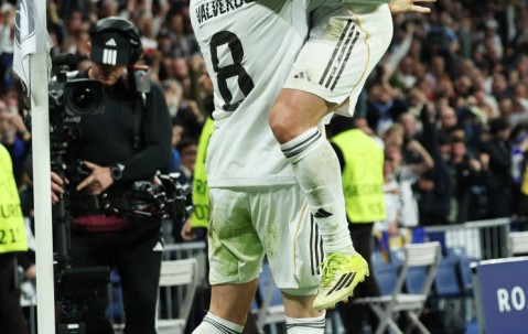 惊天决定！瓜迪奥拉欧冠关键战前突赐曼城将士一天假期，是心理战还是另有玄机？