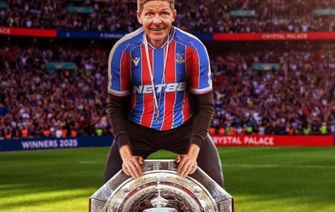 阿莫林自信本赛季不会下课！曼联无缘欧战将换帅，球迷最想一人接班